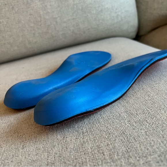 Brand new supportive insoles! - Picture 3 of 4